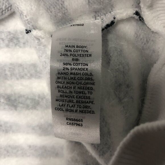 Halogen Sweatshirt Black White Stripe Black Heart ME Patch on Front Small - Picture 8 of 11